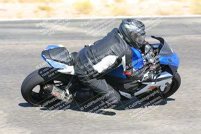 media/Oct-15-2022-TrackXperience (Sat) [[8f70b8b0be]]/Group 2/session 2 turn 3 and 4/